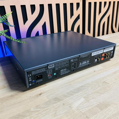 Arcam FMJ CD37 24 Bit SACD CD Player