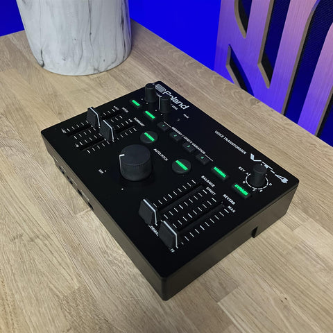 Roland VT-4 Voice Transformer Vocal Effects Unit