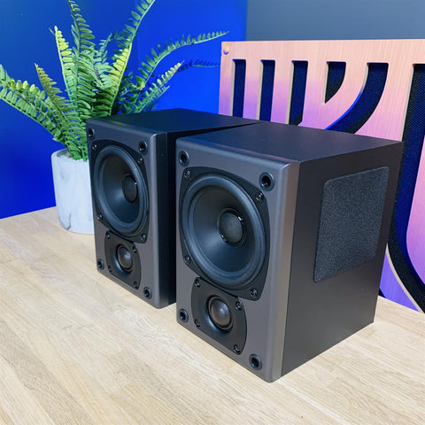Miller & Kreisel M&K Sound K-4 Tripole Surround Speakers (Pair)