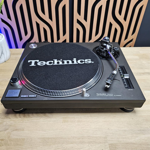 Technics SL1210 MK2 Turntable including Stanton 500 MKII Cartridge