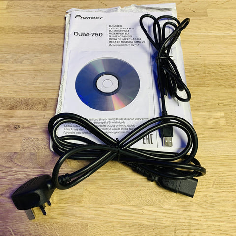 Pioneer DJM-750 Mixer