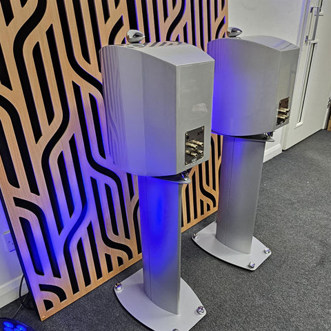 Kef XQ1 Speakers including Stands