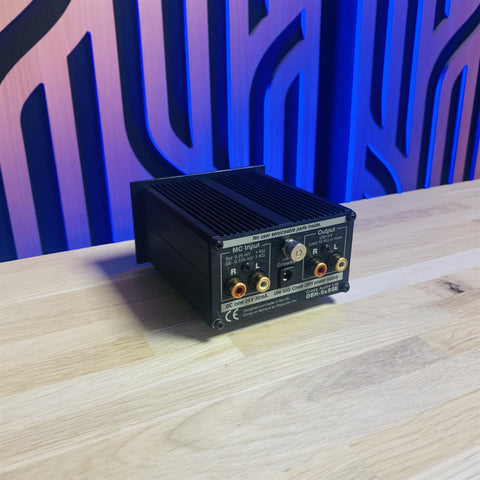 Creek OBH-9SE Pre-Amp and power supply