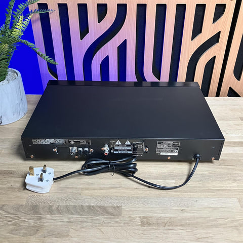 Pioneer F-304RDS FM AM Digital Synthesizer Radio Tuner