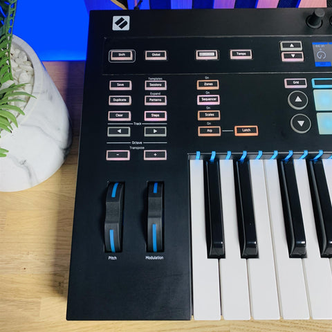 Novation Launchkey 61 MK3 MIDI Controller