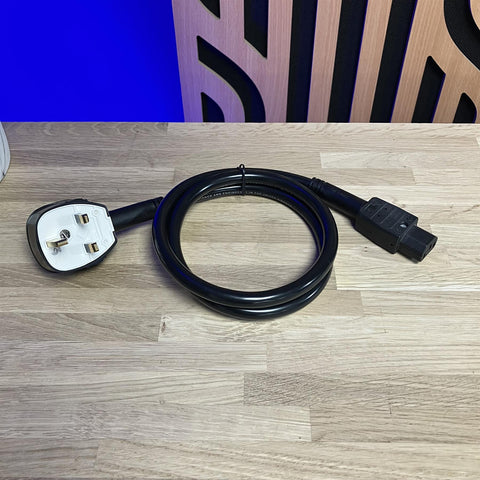 QED XT5 Hi-Fi mains power cable with X-Tube Technology with Ferite Insulation 1M