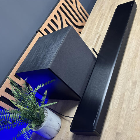 Yamaha YSP-2700 Digital Sound Projector System - Complete with Sub, Remote & Mic