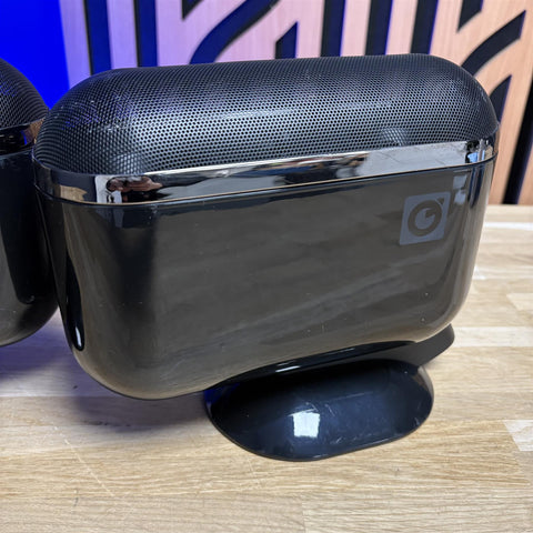 Q Acoustics 7000LR Wall Mount Speaker Pair (Dented)