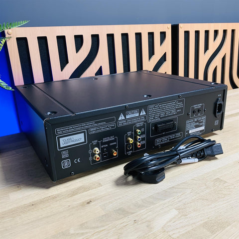 Denon DVD-2800 II DVD/CD/HDCD Player