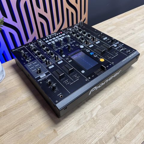 Pioneer DJ DJM-2000NXS Flagship 4-channel digital mixer