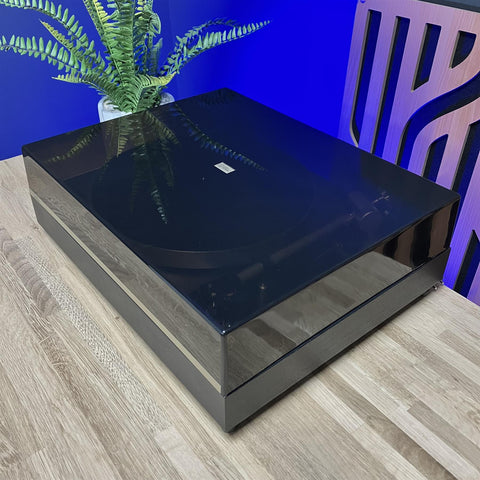 Linn Sondek LP12 Linn Ittok LVII Tonearm Shure V15 Chrome Body Type III & Avondale TAPS Power Supply