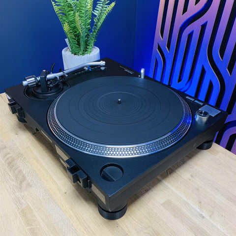 Technics SL-1210 GR Grand Class Direct Drive Turntable