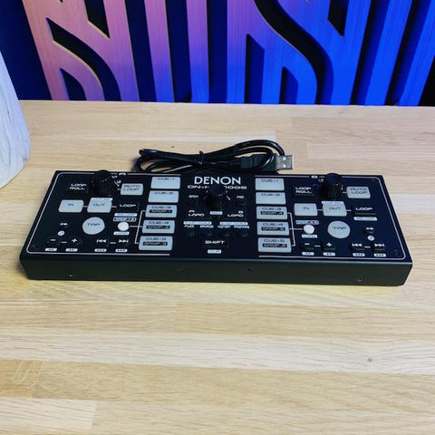 Denon DJ DN-HC1000S Serato Scratch LIVE USB Midi Controller