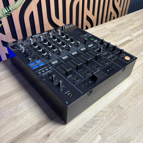 Pioneer DJM-800 Mixer