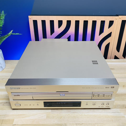Pioneer DVL-919E Laserdisc/DVDCD/Video CD Player