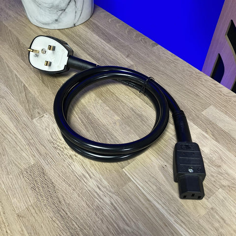 QED XT5 Hi-Fi mains power cable with X-Tube Technology with Ferite Insulation 1M