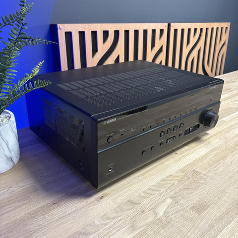 Yamaha RX-V673 AV Receiver