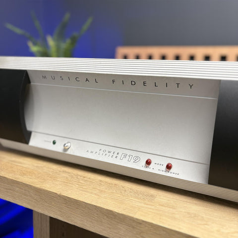 Musical fidelity F19 Power Amplifier