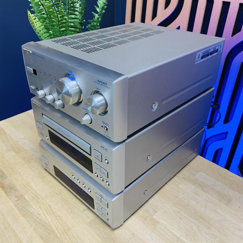 Onkyo Stack System (A-905TX Amplifier, C-705TX CD Player, T-405 Radio Tuner)