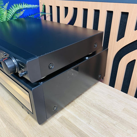 Technics SU-C800 Stereo Control Amplifier and Technics SE-A900S Stereo Power Amplifier
