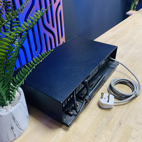 NAD 4020A AM/FM Stereo Tuner