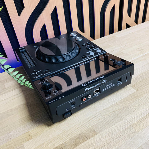Pioneer XDJ-700 DJ Multi Player (Spares or Repairs)