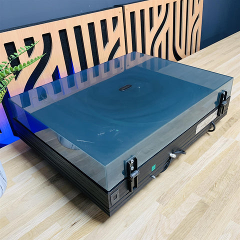 Systemdek IIX Glass Platter Belt-Drive Turntable Rega Moth Arm w/AT3600L Cartridge