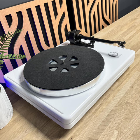 Roksan Oxygene 30 Turntable With Goldring Cartridge