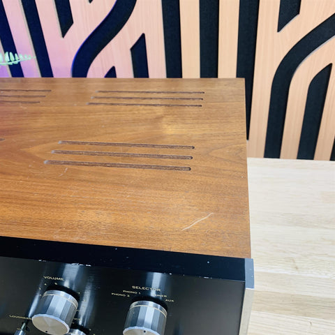 Sansui AU-555A Solid State Stereo Amplifier