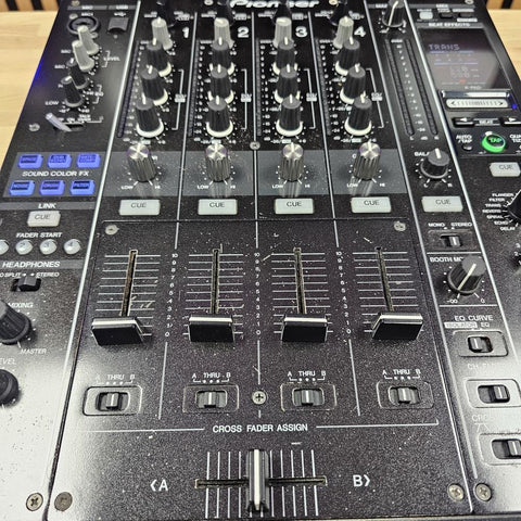 Pioneer DJM-900NXS 4-Channel Mixer
