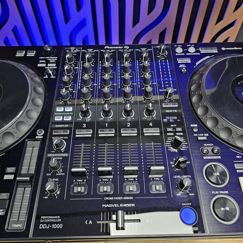 Pioneer DJ DDJ-1000 4 Channel Controller incl Protekt Flight Case Workstation