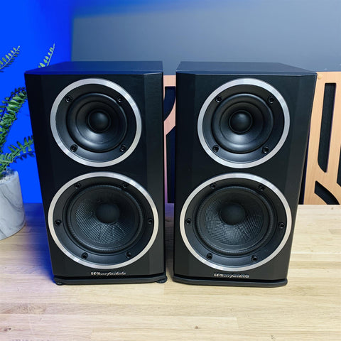 Wharfedale Diamond 121 Speakers (Pair)