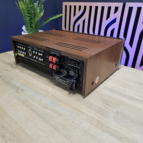 Sansui AU-555A Solid State Stereo Control Amplifier