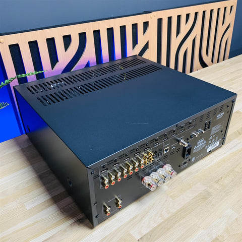 Arcam FMJ SR250 Receiver