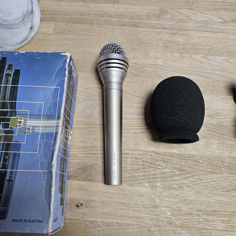 AKG D90S Classic Microphone