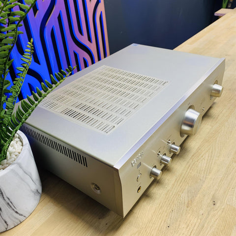 Denon PMA-720AE Integrated Amplifier With Remote Control