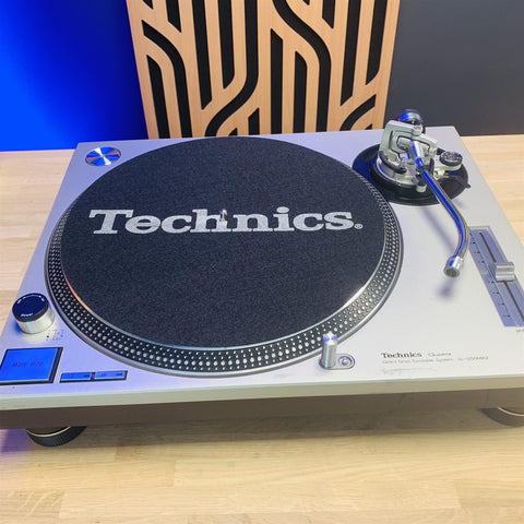 Technics SL-1200 MK2 Turntable