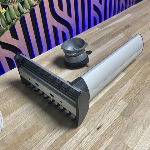 Optoma HD25E Full HD 1080P 3D DLP Projector (3851 Lamp Hours) Vogel Bracket & Remote Control