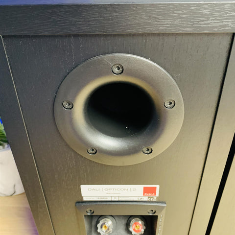 Dali Opticon 2 Speakers (Pair)