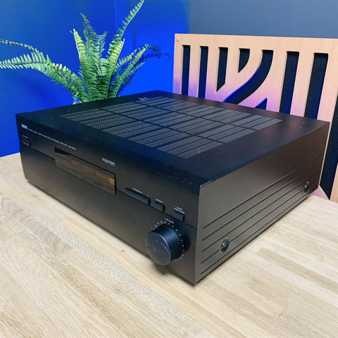 Yamaha DSP-E580 Amplifier