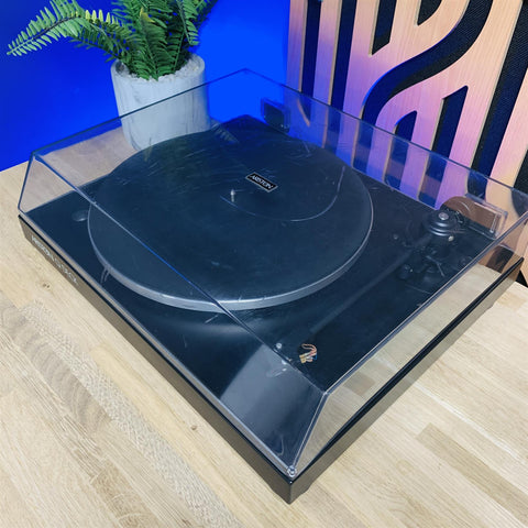 Ariston Q Deck Stereo Turntable fitted with an Ortofon cartridge