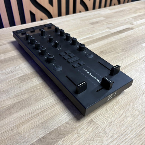 Native Instruments Traktor kontrol Z1 MK2