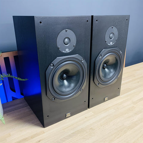Monitor Audio R300 MD speakers