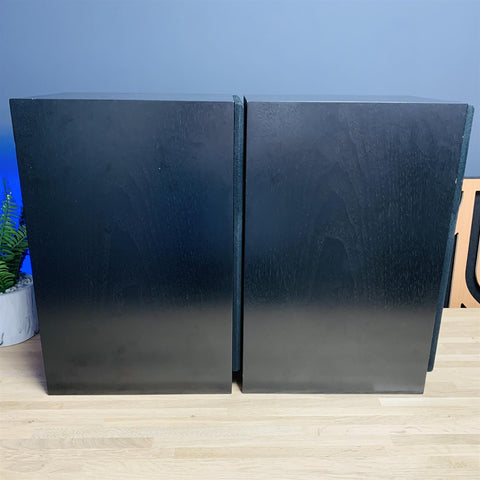 Monitor Audio R300 MD speakers