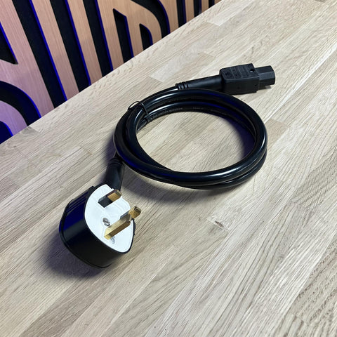 QED XT5 Hi-Fi mains power cable with X-Tube Technology with Ferite Insulation 1M