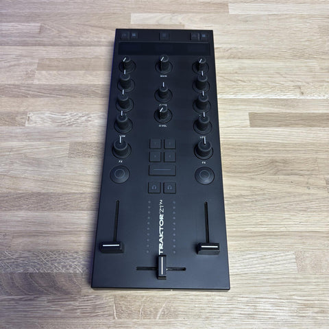 Native Instruments Traktor kontrol Z1 MK2