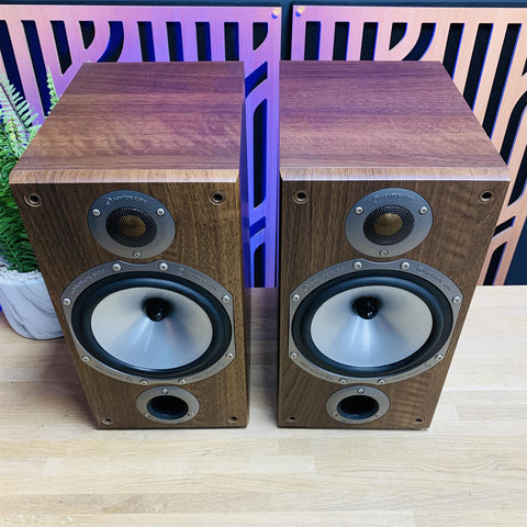 Monitor Audio Bronze BR-2 Bookshelf Speakers (Walnut)