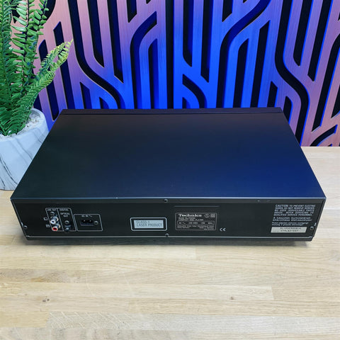 Technics SL-PG590 CD Player Inc Remote