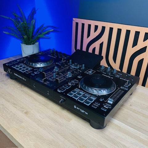 Denon DJ Prime 2 DJ Console