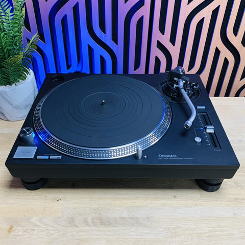 Technics SL-1210 GR Grand Class Direct Drive Turntable